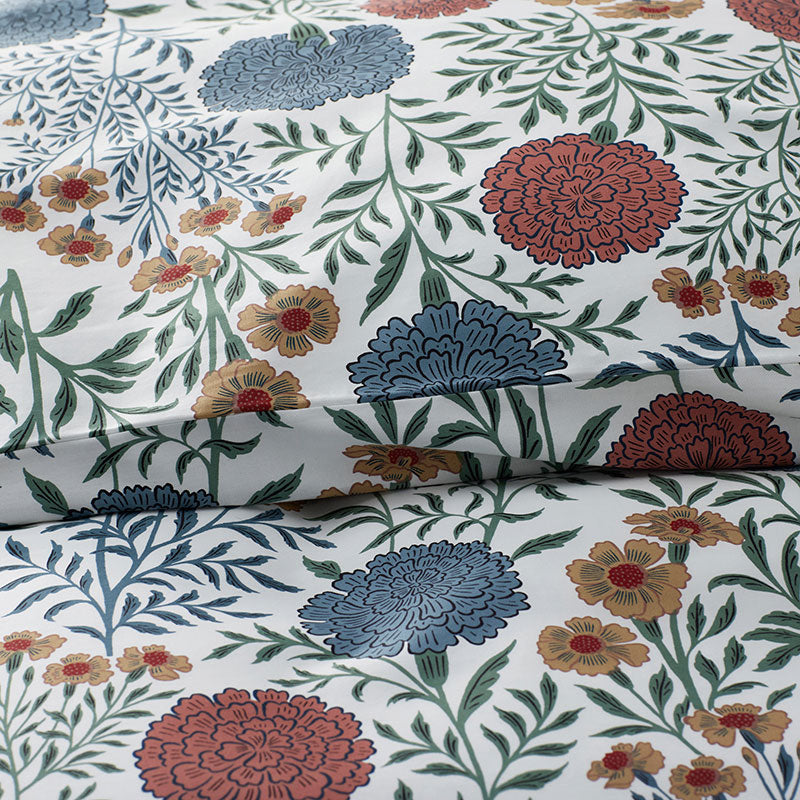 Zinnia Floral Classic Smooth Sateen Bed Sheet Set