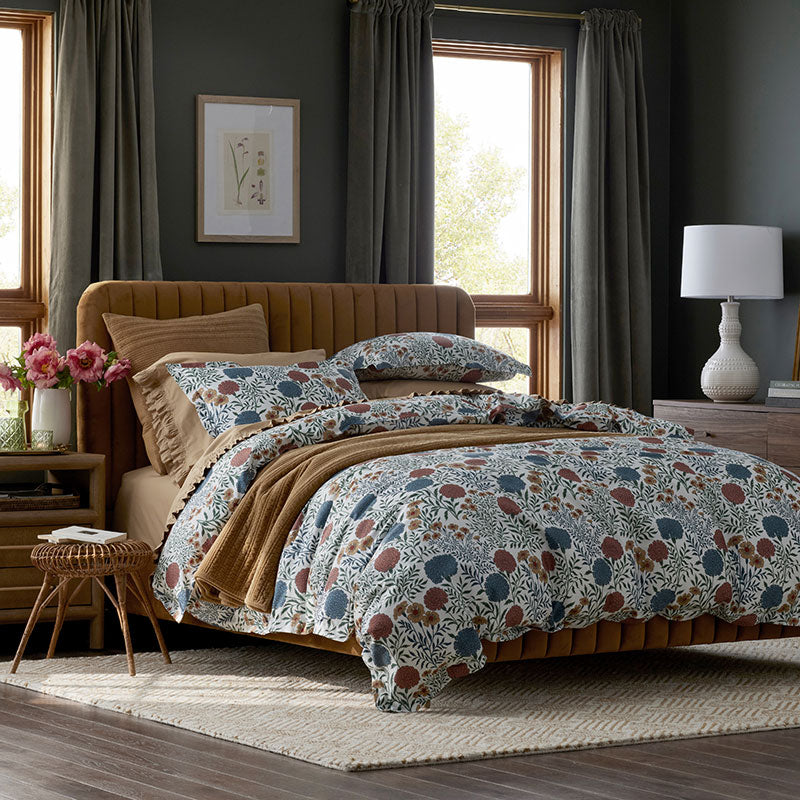 Zinnia Floral Classic Smooth Sateen Bed Sheet Set