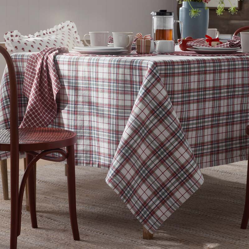 Classic Plaids Yarn-Dyed Tablecloth