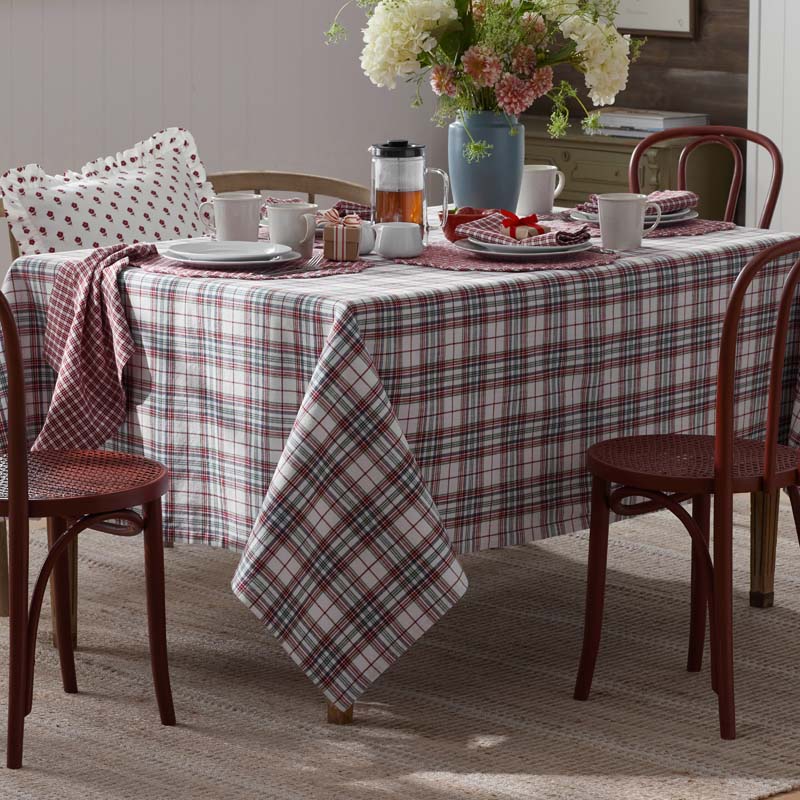 Classic Plaids Yarn-Dyed Tablecloth