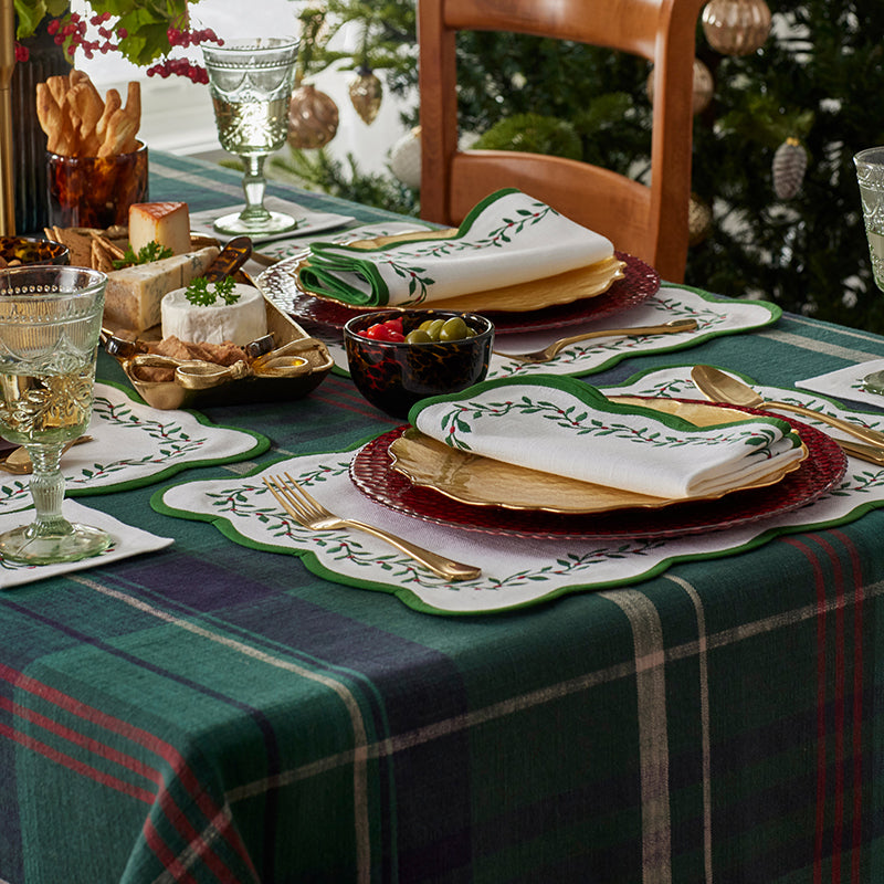 Henrietta Large Plaid Tablecloth