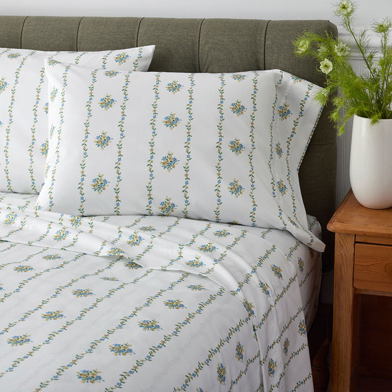 Garden Burst Premium Smooth Wrinkle-Free Sateen Bed Sheet Set