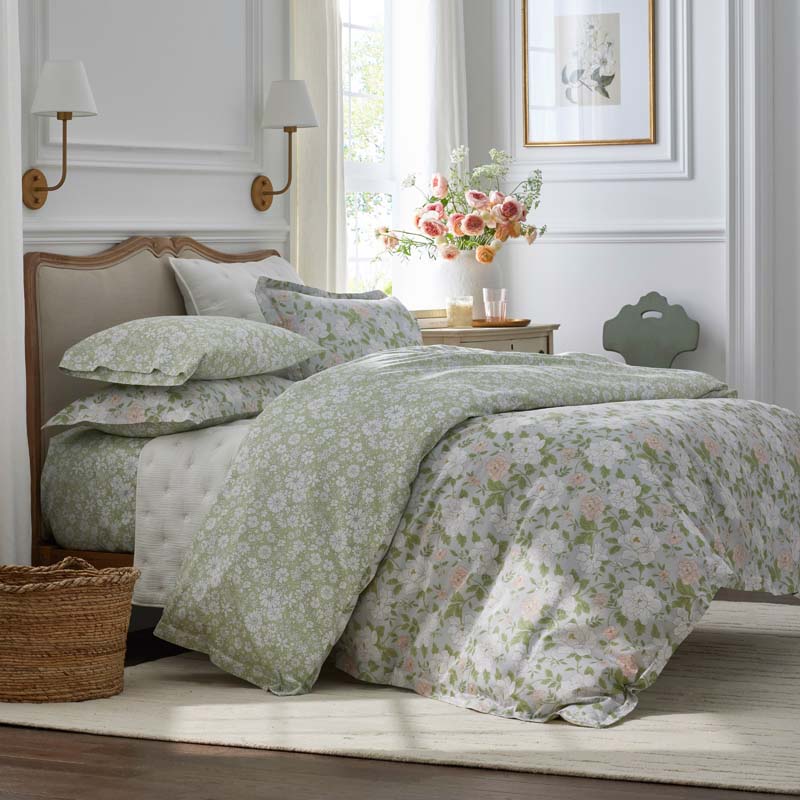 Misty Meadow Cluster Reversible Classic Smooth Sateen Duvet Cover
