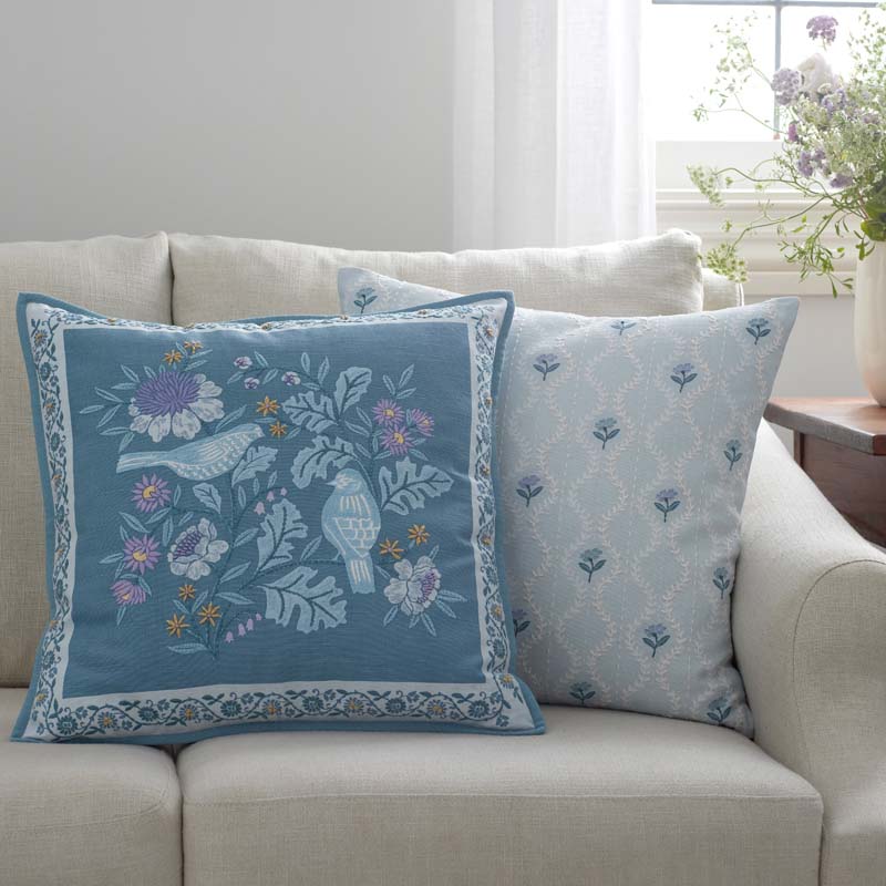 Tira Bird Decorative Square Pillow Cover