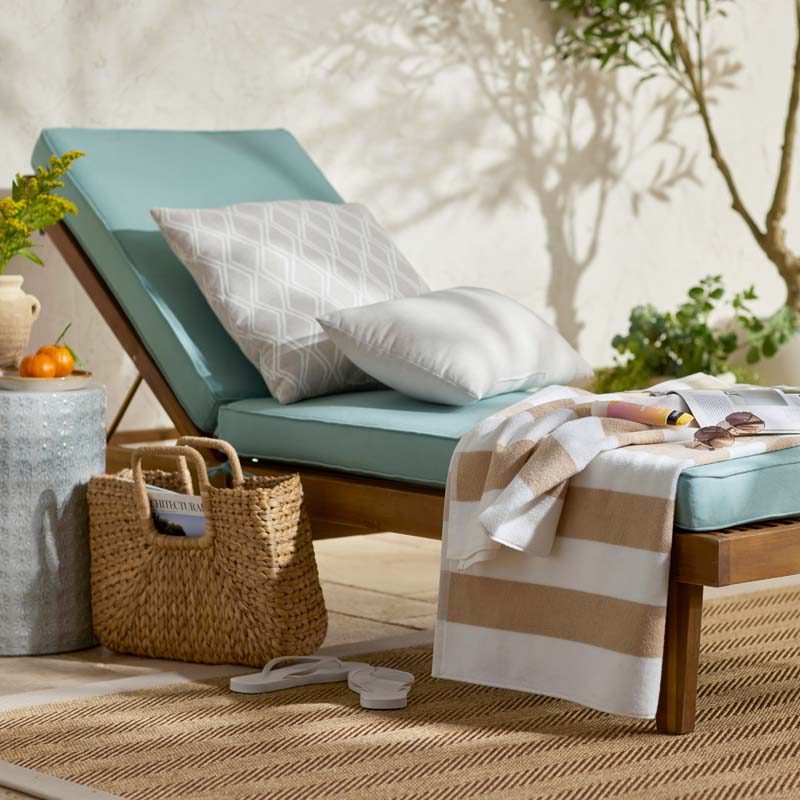 Indoor/Outdoor Toss Pillow