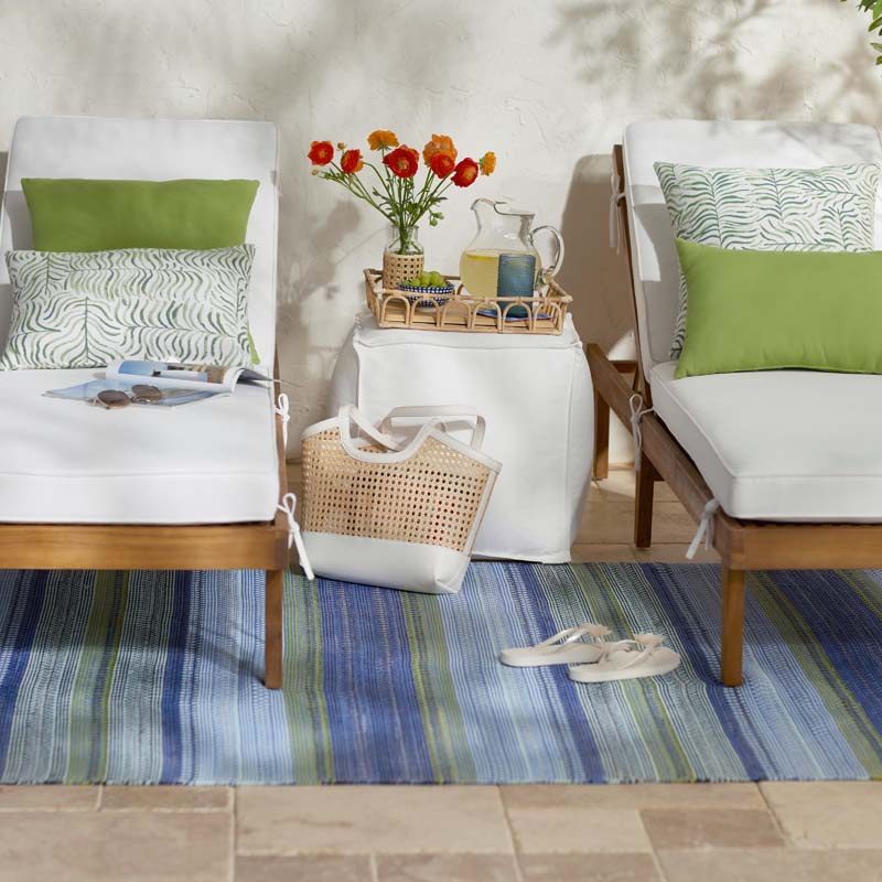 Indoor/Outdoor Toss Pillow