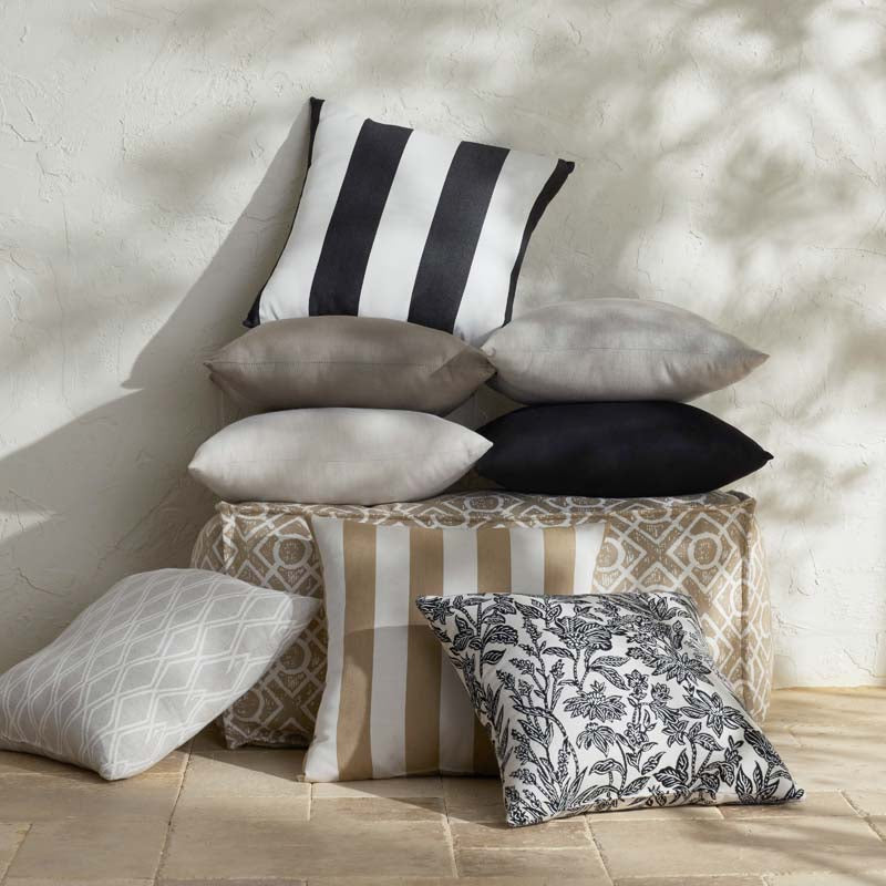 Indoor/Outdoor Toss Pillow