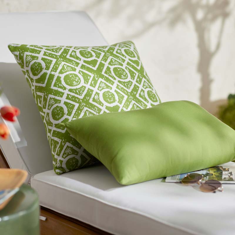 Indoor/Outdoor Toss Pillow