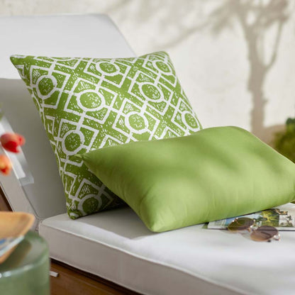 Indoor/Outdoor Toss Pillow