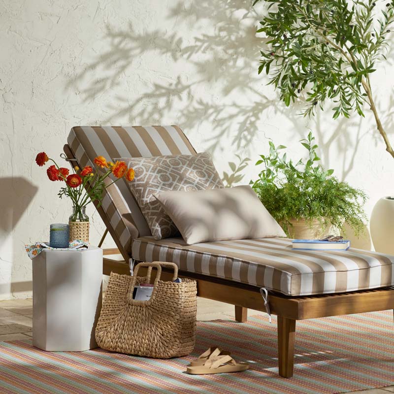 Indoor/Outdoor Toss Pillow
