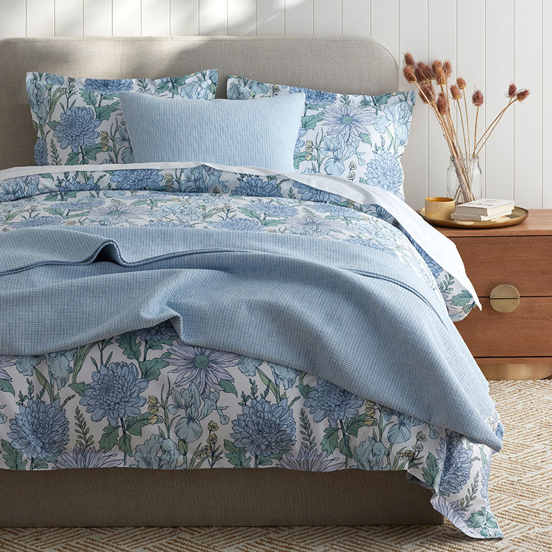 Garden Bliss Classic Smooth Sateen Bed Sheet Set