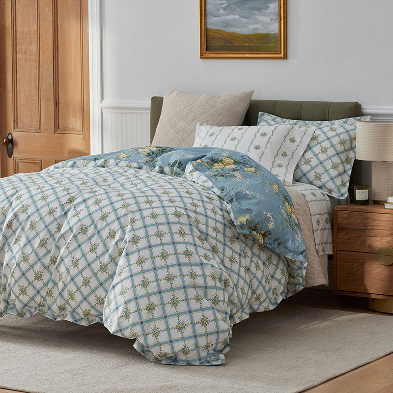 Garden Burst Premium Smooth Wrinkle-Free Sateen Reversible Duvet Cover