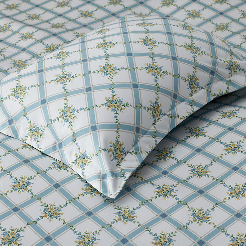 Garden Burst Premium Smooth Wrinkle-Free Sateen Reversible Comforter