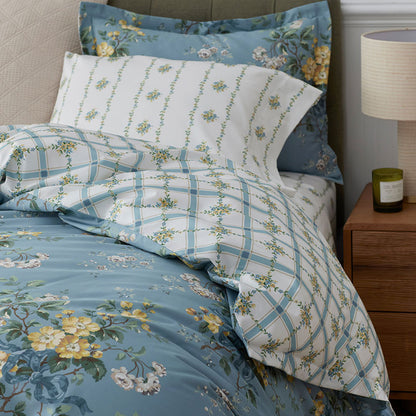 Garden Burst Premium Smooth Wrinkle-Free Sateen Reversible Duvet Cover