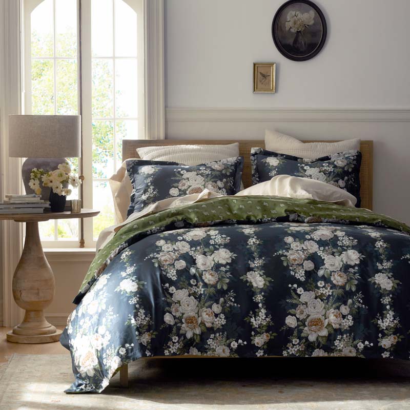 Blooming Melody Reversible Premium Smooth Wrinkle-Free Sateen Comforter