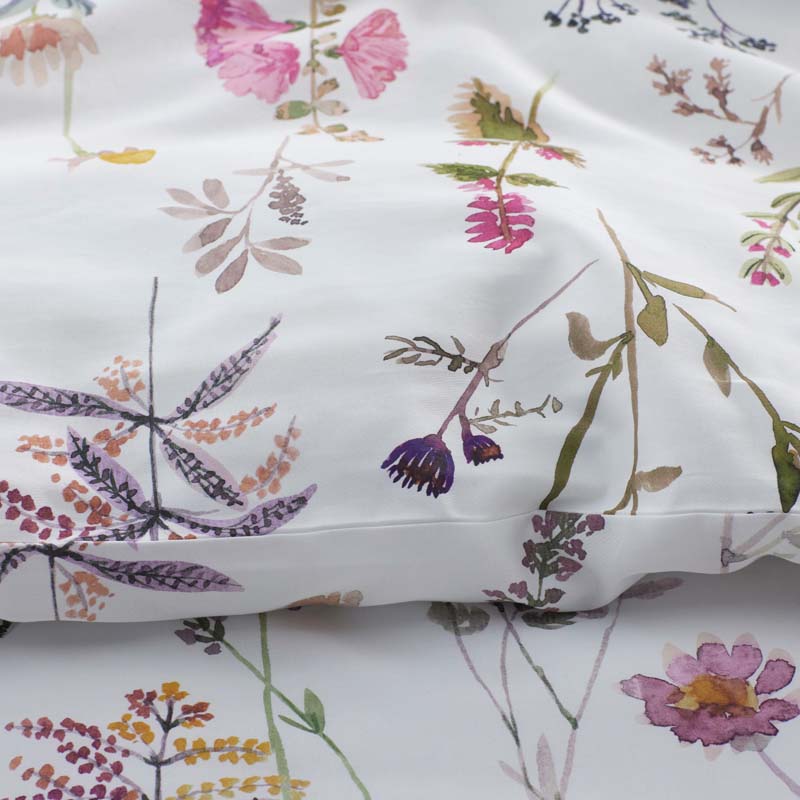 Blooming Garden Classic Smooth Sateen Bed Sheet Set