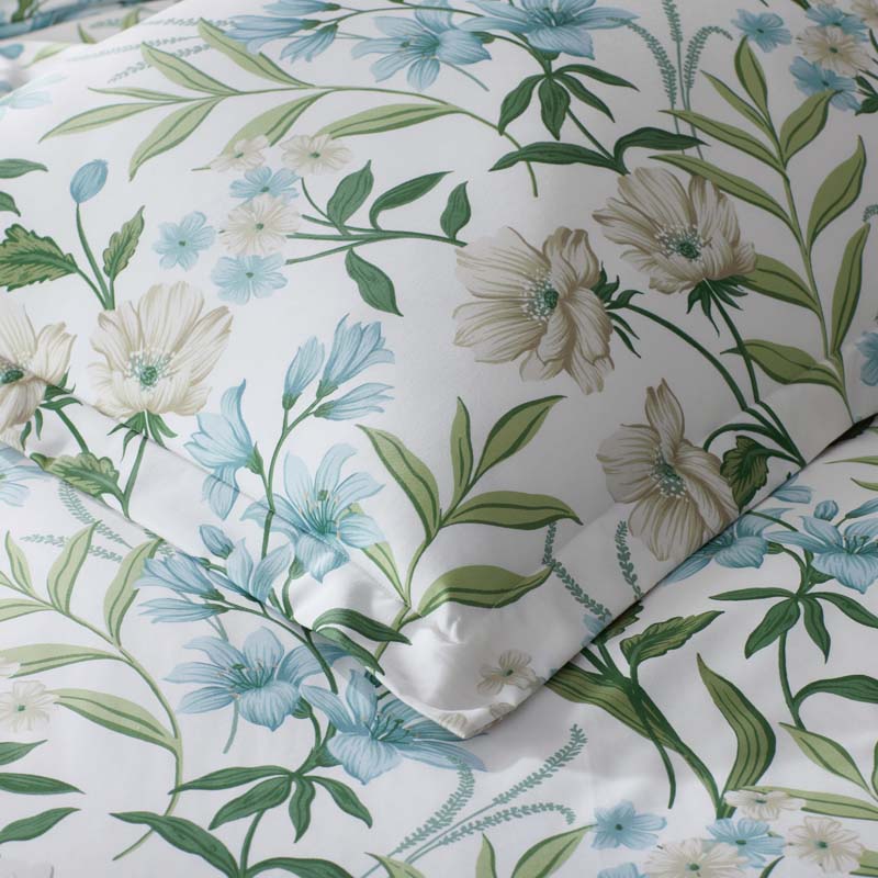Gardenia Mist Premium Smooth Wrinkle-Free Sateen Comforter