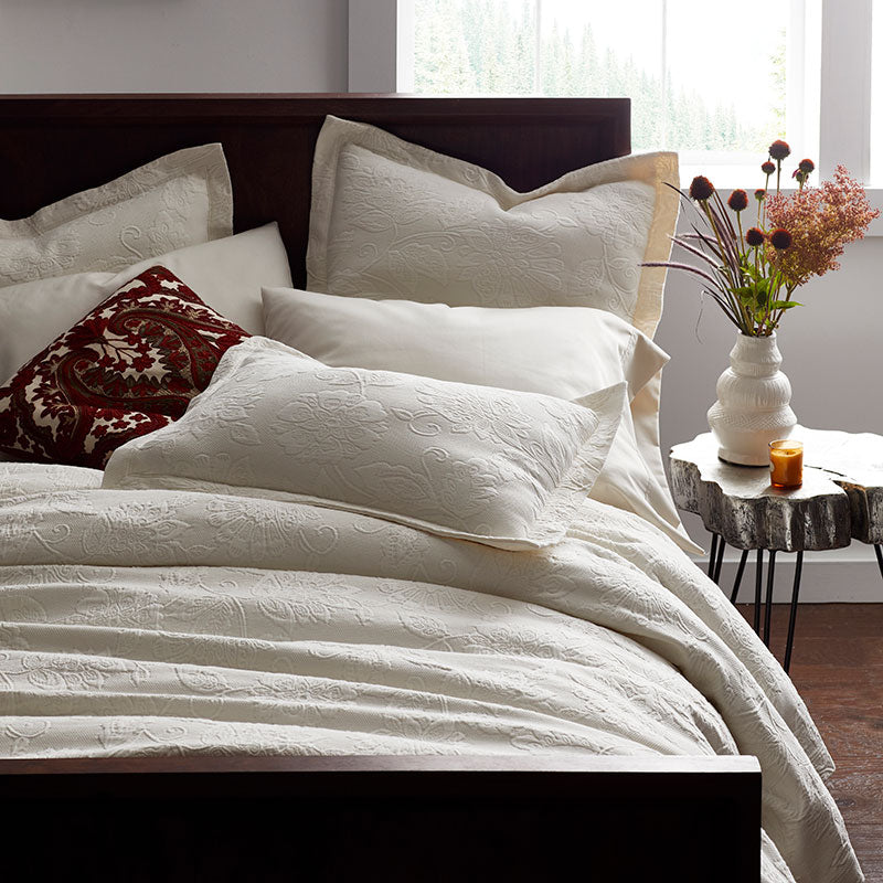 Putnam Cotton Matelassé Bedspread