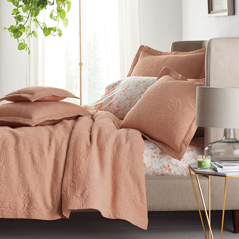 Putnam Cotton Matelassé Bedspread