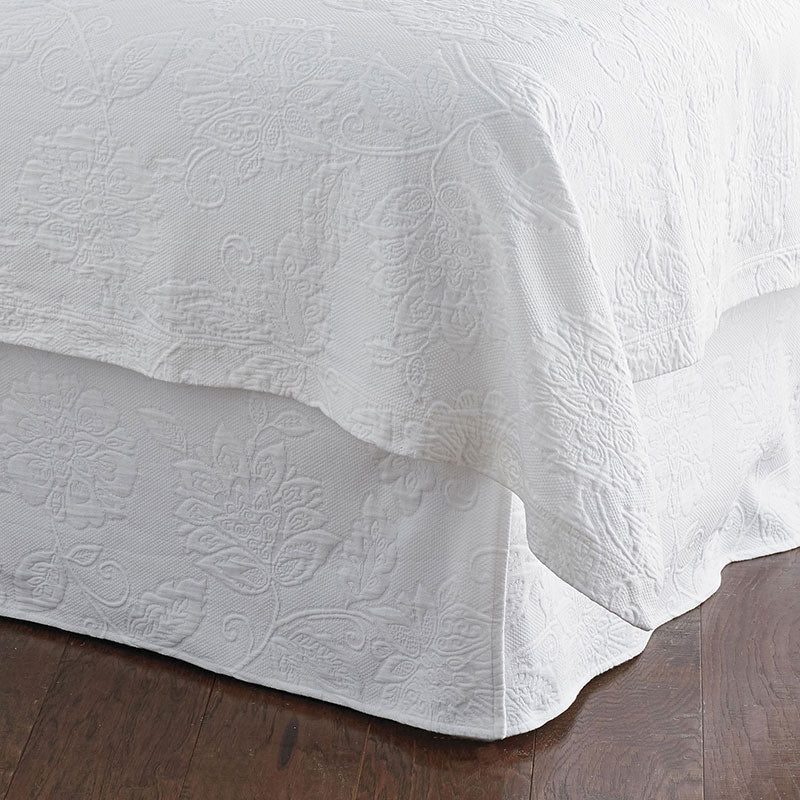 Putnam Cotton Matelassé Coverlet