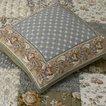 Vintage Floral Vine Patchwork Quilt