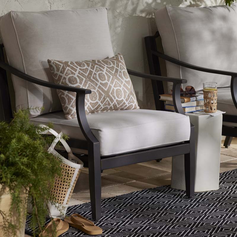 Diamond Handwoven Indoor/Outdoor Rug