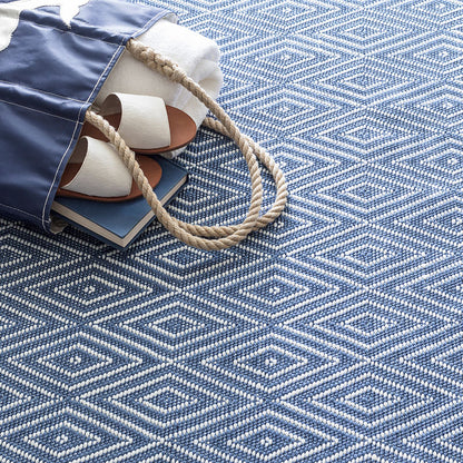 Diamond Handwoven Indoor/Outdoor Rug