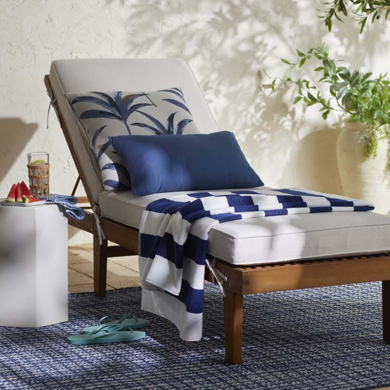 Coco Blue Handwoven Indoor/Outdoor Rug