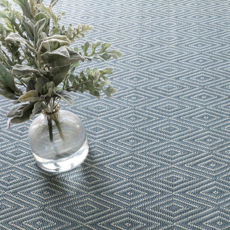Diamond Handwoven Indoor/Outdoor Rug