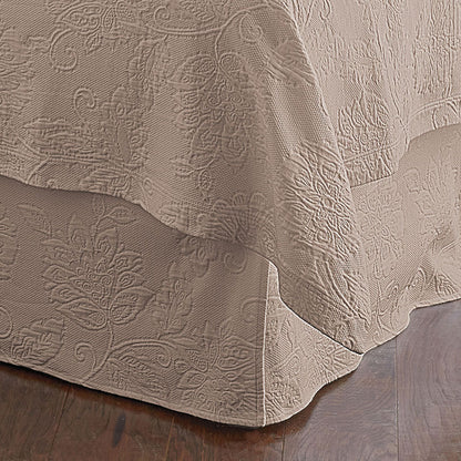 Putnam Cotton Matelassé Bed Skirt