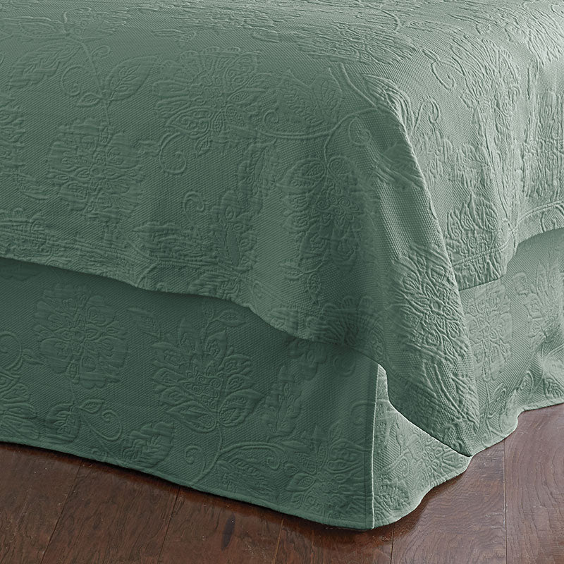 Putnam Cotton Matelassé Bed Skirt