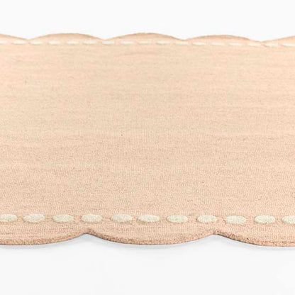 Scallop Dotted Border Hand Tufted Wool Rug