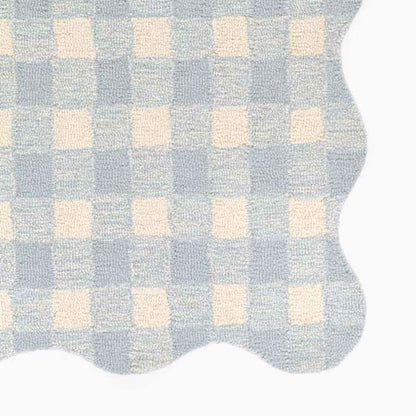 Gingham Scallop Border Hand Tufted Wool Rug