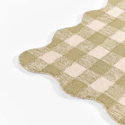 Gingham Scallop Border Hand Tufted Wool Rug