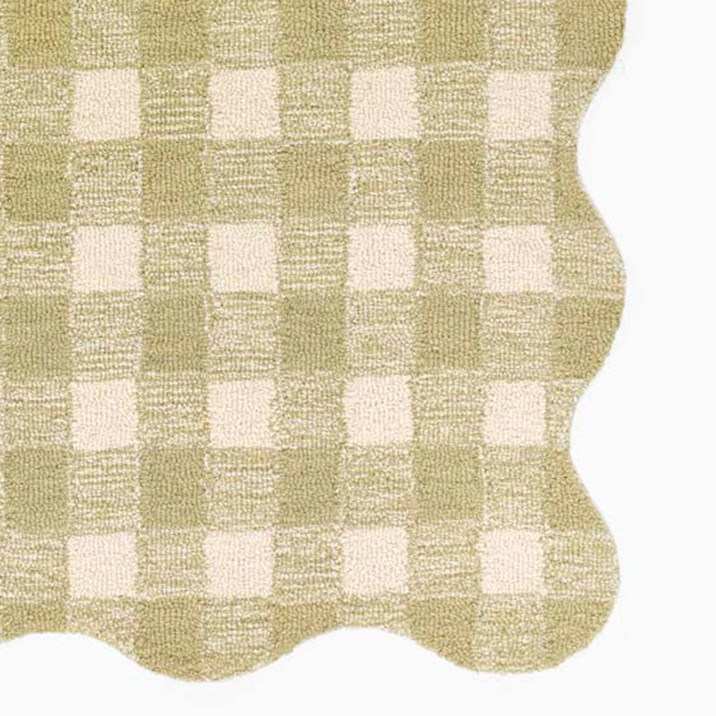 Gingham Scallop Border Hand Tufted Wool Rug