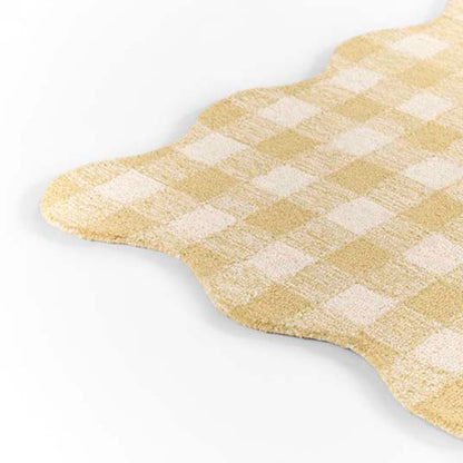 Gingham Scallop Border Hand Tufted Wool Rug