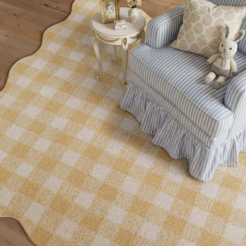 Gingham Scallop Border Hand Tufted Wool Rug