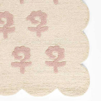Block Print Scallop Border Hand Tufted Wool Rug