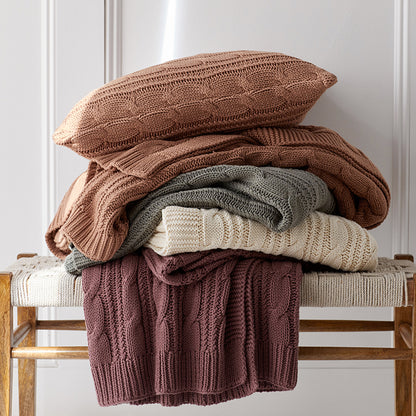 Chunky Cable Knit Throw