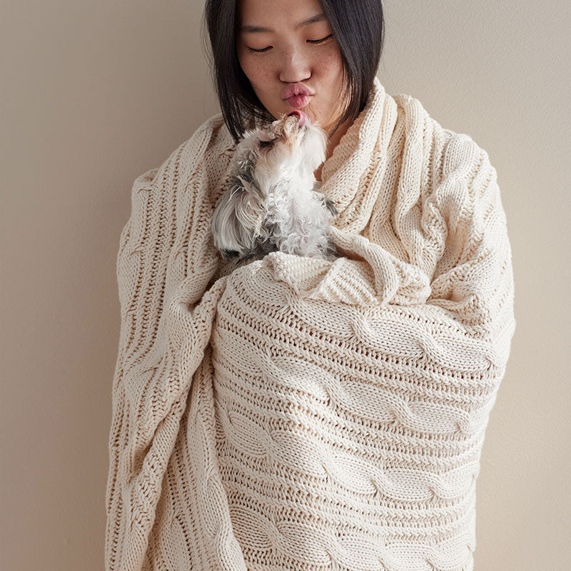 Chunky Cable Knit Throw