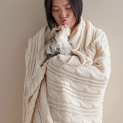 Chunky Cable Knit Throw