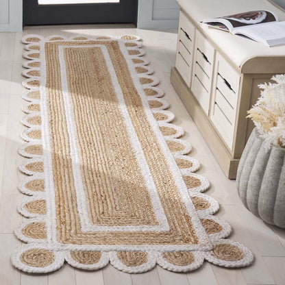 Scallop Border Handwoven Jute Rug