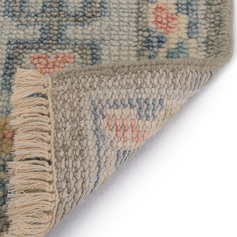 Hand Knotted Traditional Wool Rug
