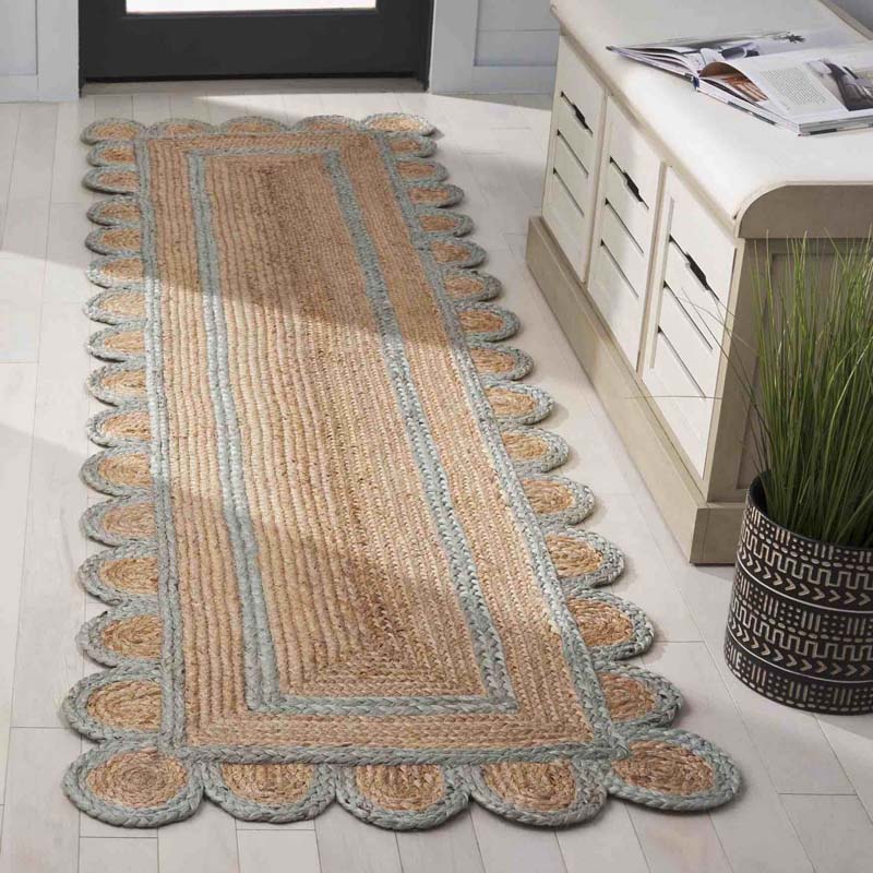 Scallop Border Handwoven Jute Rug