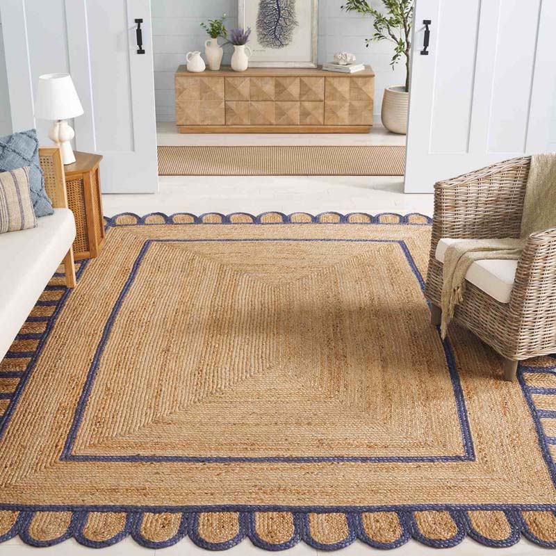 Scallop Border Handwoven Jute Rug