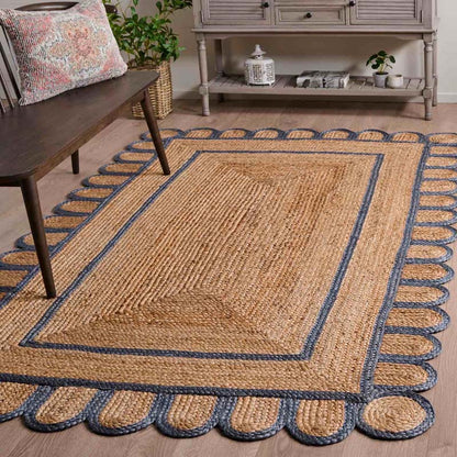 Scallop Border Handwoven Jute Rug