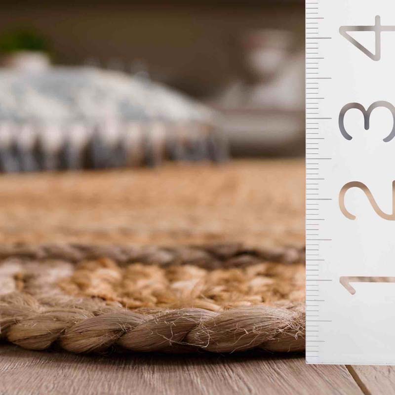 Scallop Border Handwoven Jute Rug