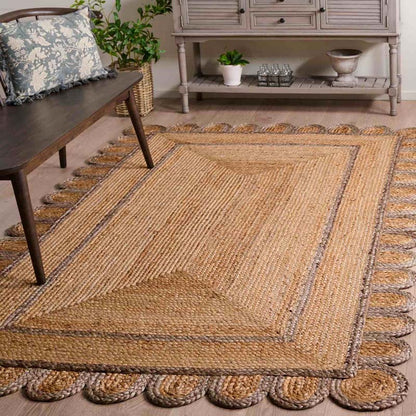 Scallop Border Handwoven Jute Rug