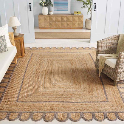Scallop Border Handwoven Jute Rug