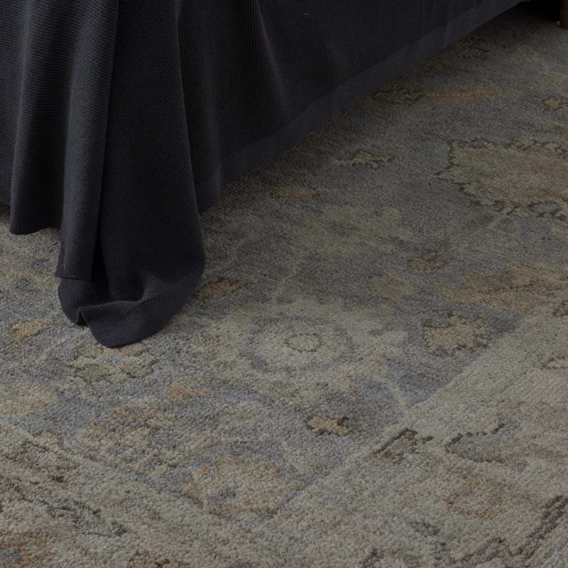 Hand Knotted Persian Wool Rug